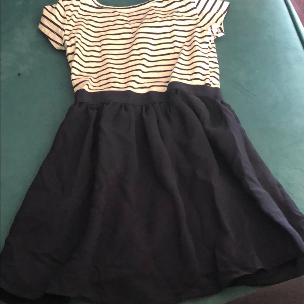 Butterfly Dress. - Picture 2 of 2